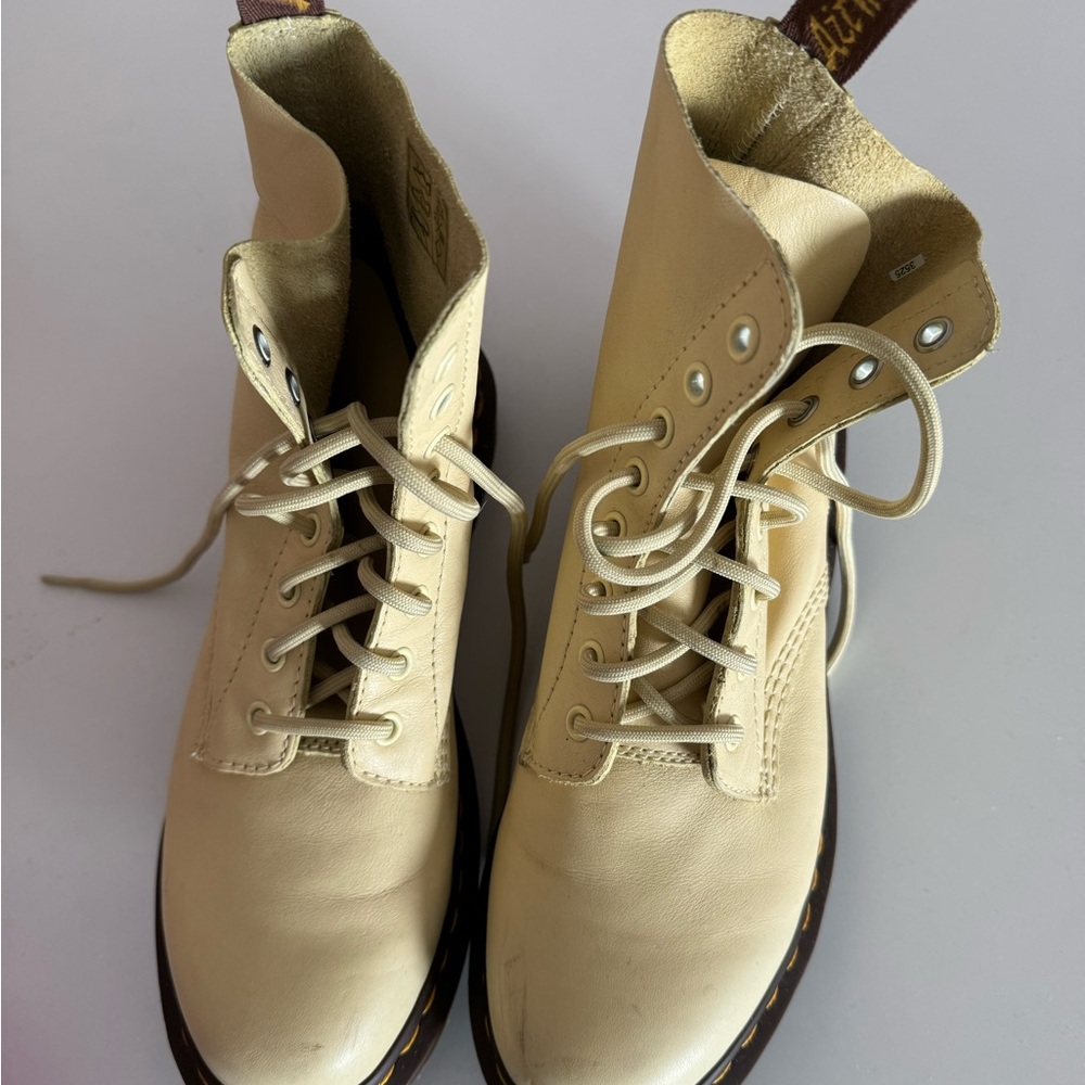 Fabulous soft leather Doc Martens